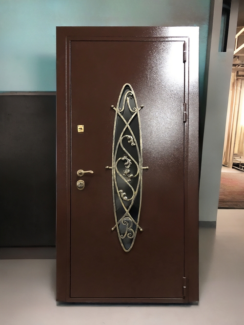 Порошковая дверь с ковкой