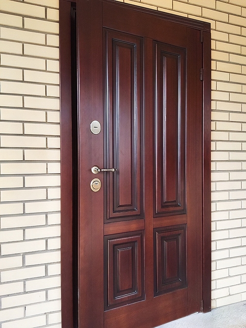 Морозоустойчивая стальная дверь