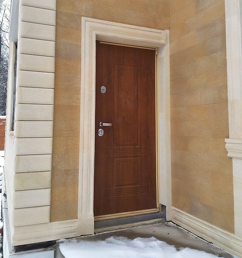 Дверь с утеплением