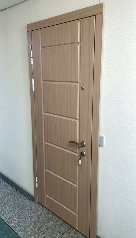 Квартирная дверь МДФ