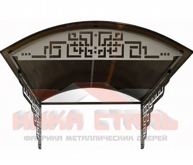 Железный козырек над крыльцом